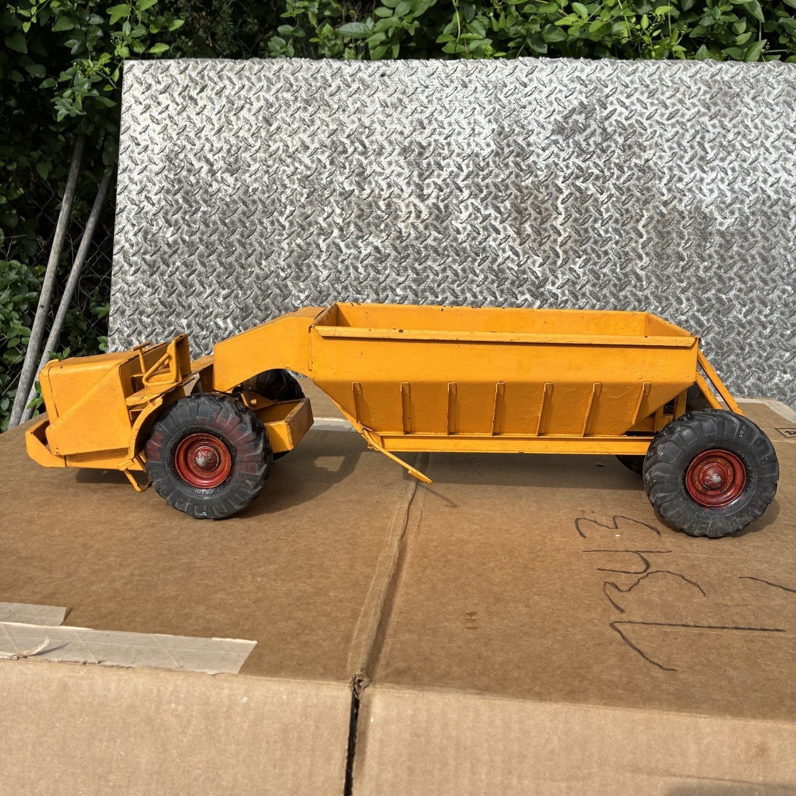 DUMP BOTTOM EARTH MOVER STEEL TOY VINTAGE