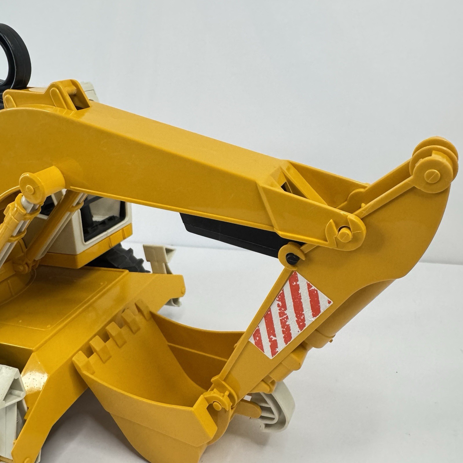 Bruder Toys Liebherr 912 Power Shovel Excavator Backhoe Digger Truck GERMANY