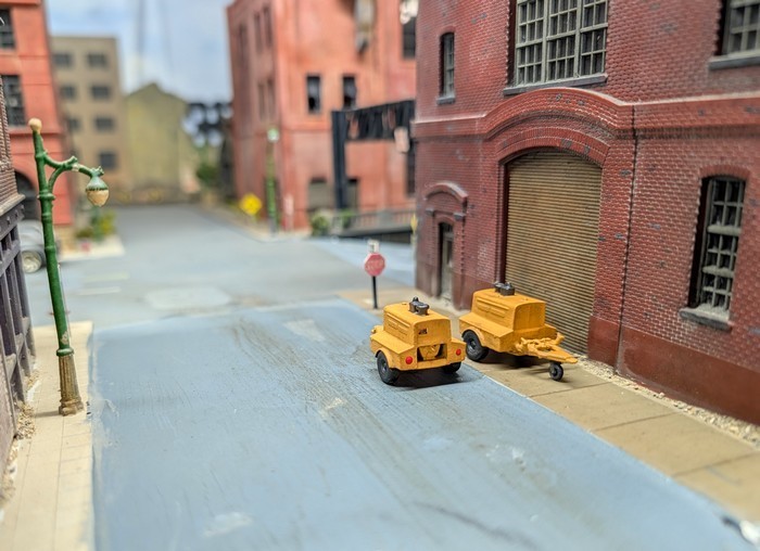 Custom Built 1/87 HO Scale 1960s/70s era LeRoi Air Compressor Trailers
