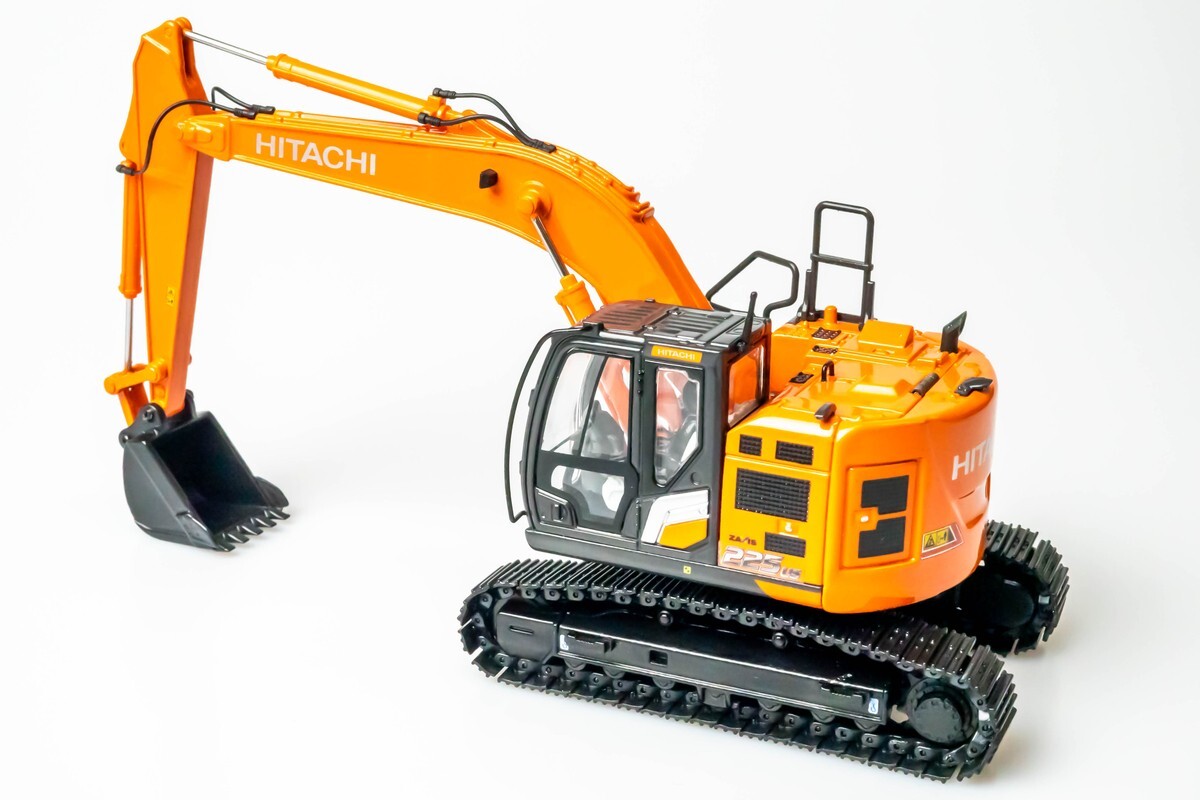Hitachi ZX225US-7 1/50 Construction Machinery Miniature Model Excavator Car New