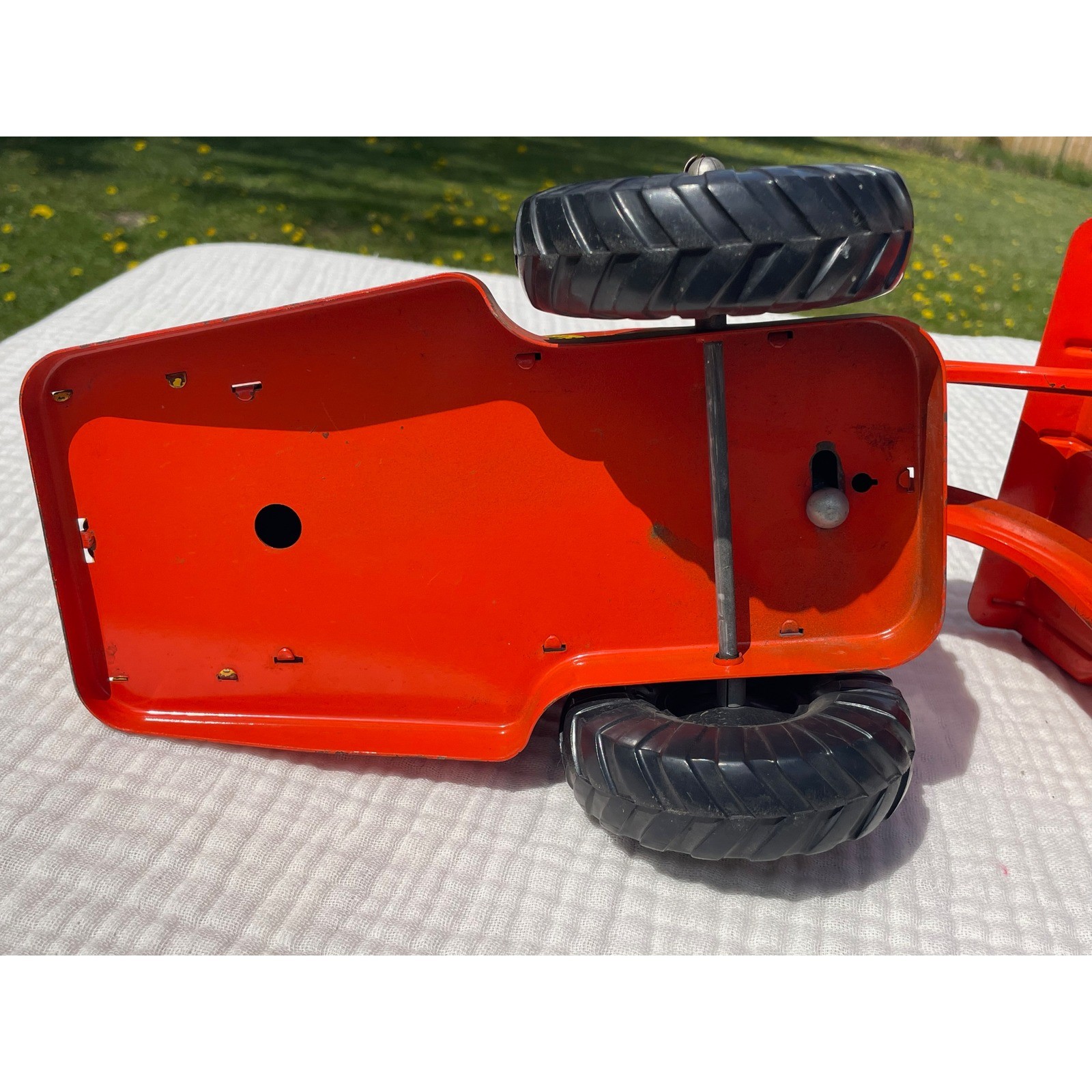 1959 – 1962 NYLINT #4600 Hydraulic Dumper Toy Hydraulic Dump Piston Works