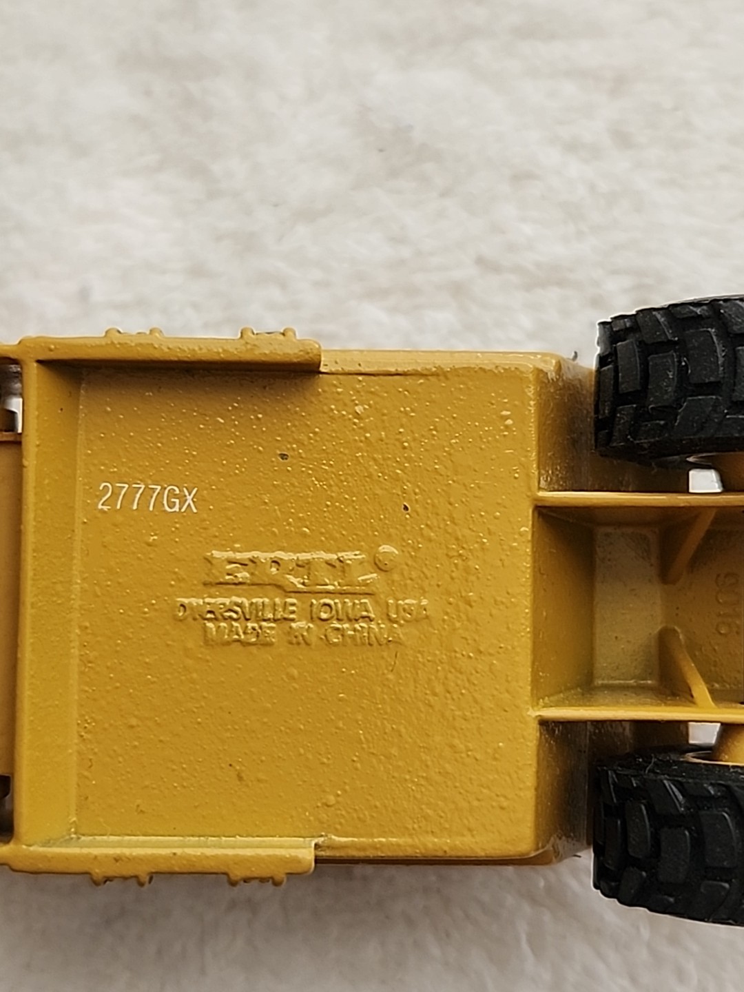 Caterpillar Cat 613G Elevating Scraper – 1:50 Scale Model #2777GX