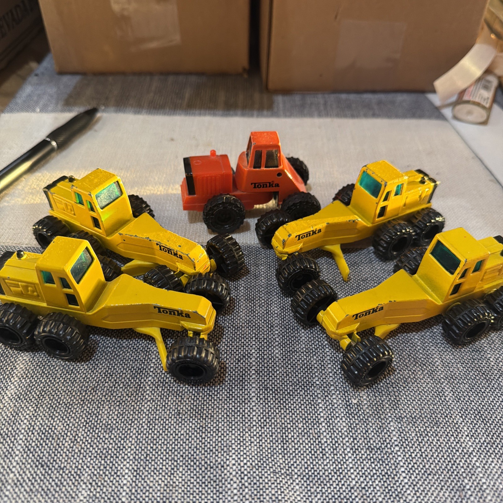 Lot of 4 1992 & 94 Tonka Diecast Construction Heavy Duty Equipment