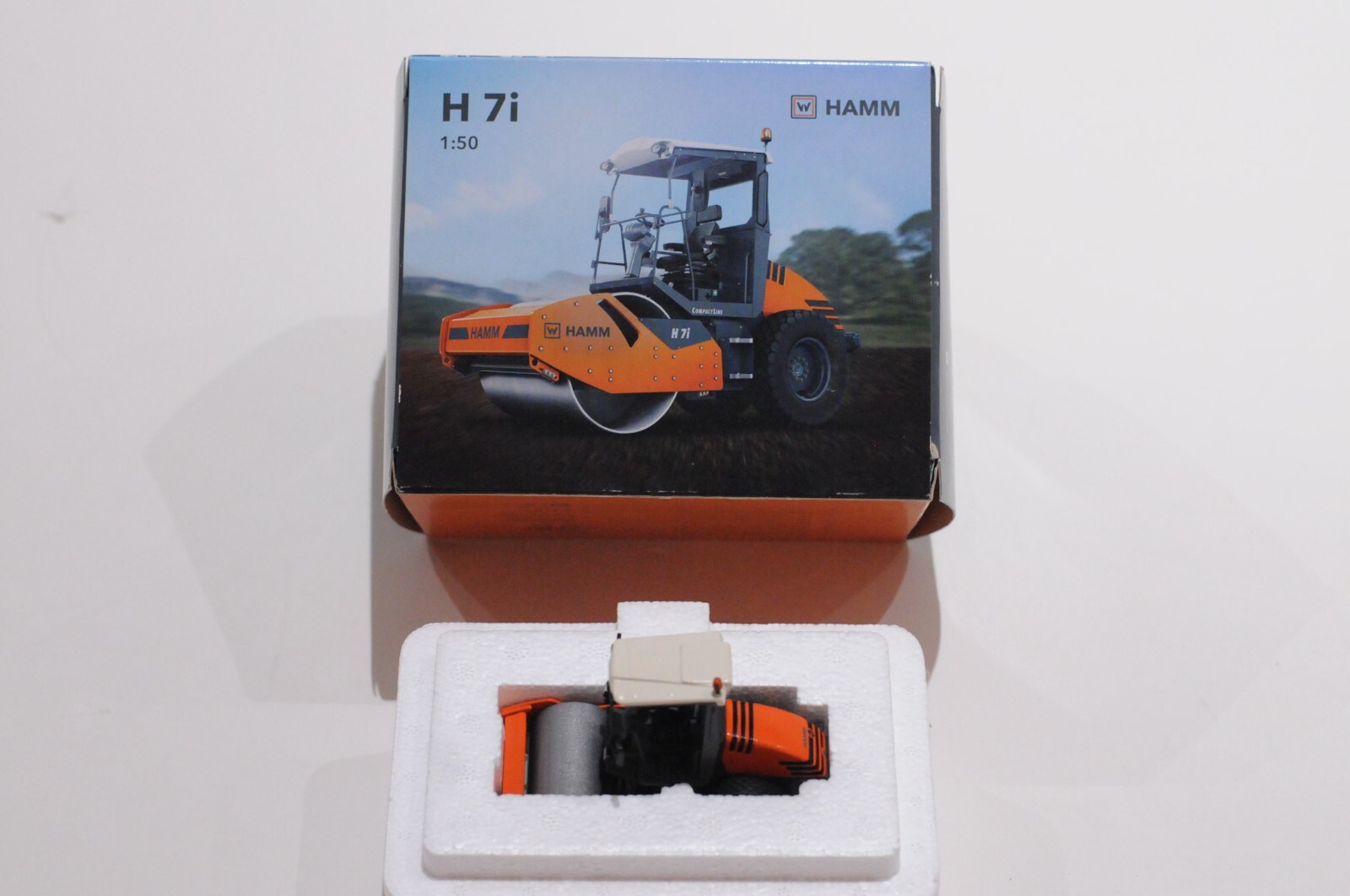 NZG HAMM H 7I COMPACTOR SCALE 1:50 DIECAST MODEL NZG 9482