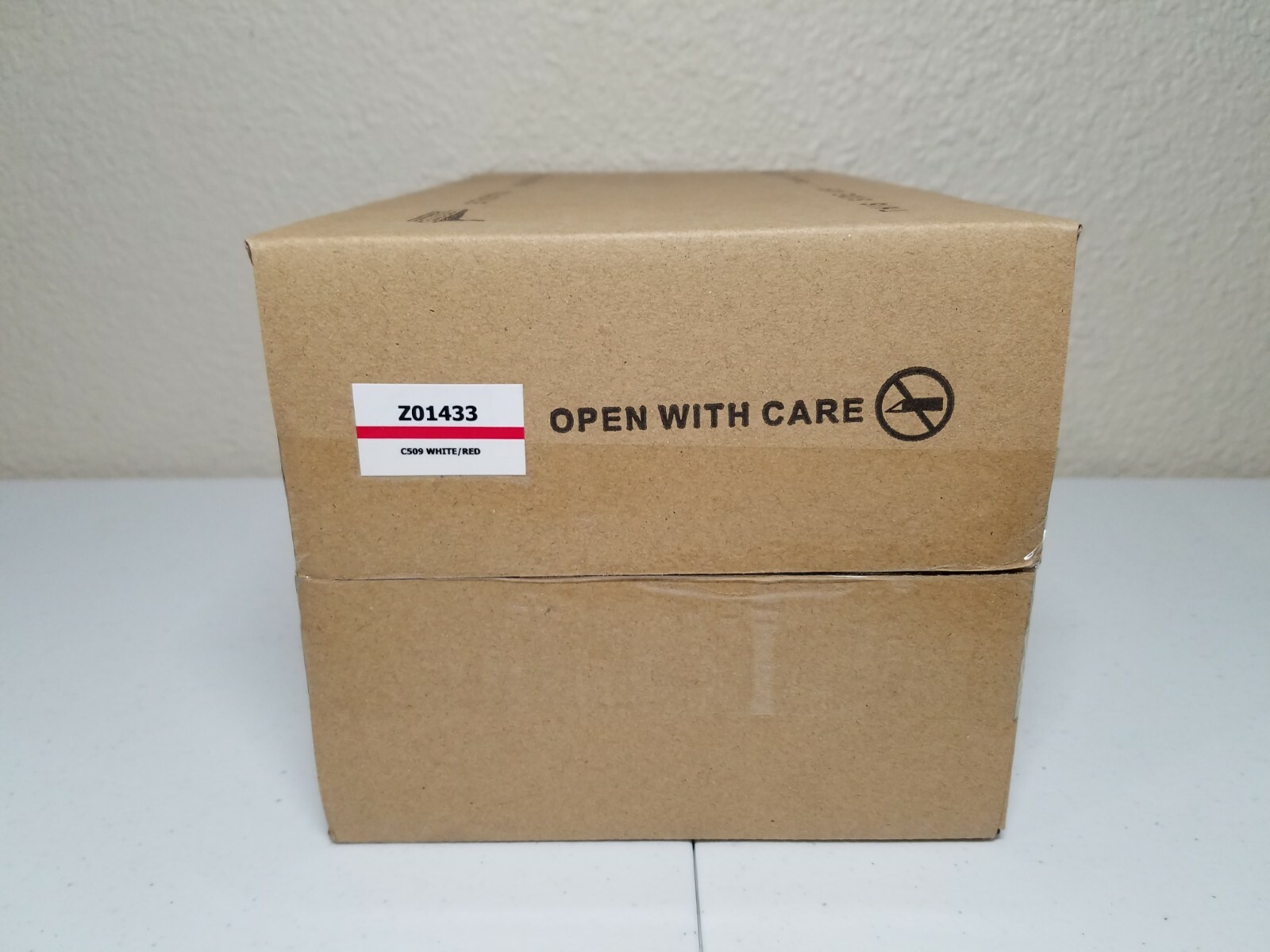 Kenworth C509 Prime Mover Truck – White/Red – Drake 1:50 Scale Model #Z01433 New