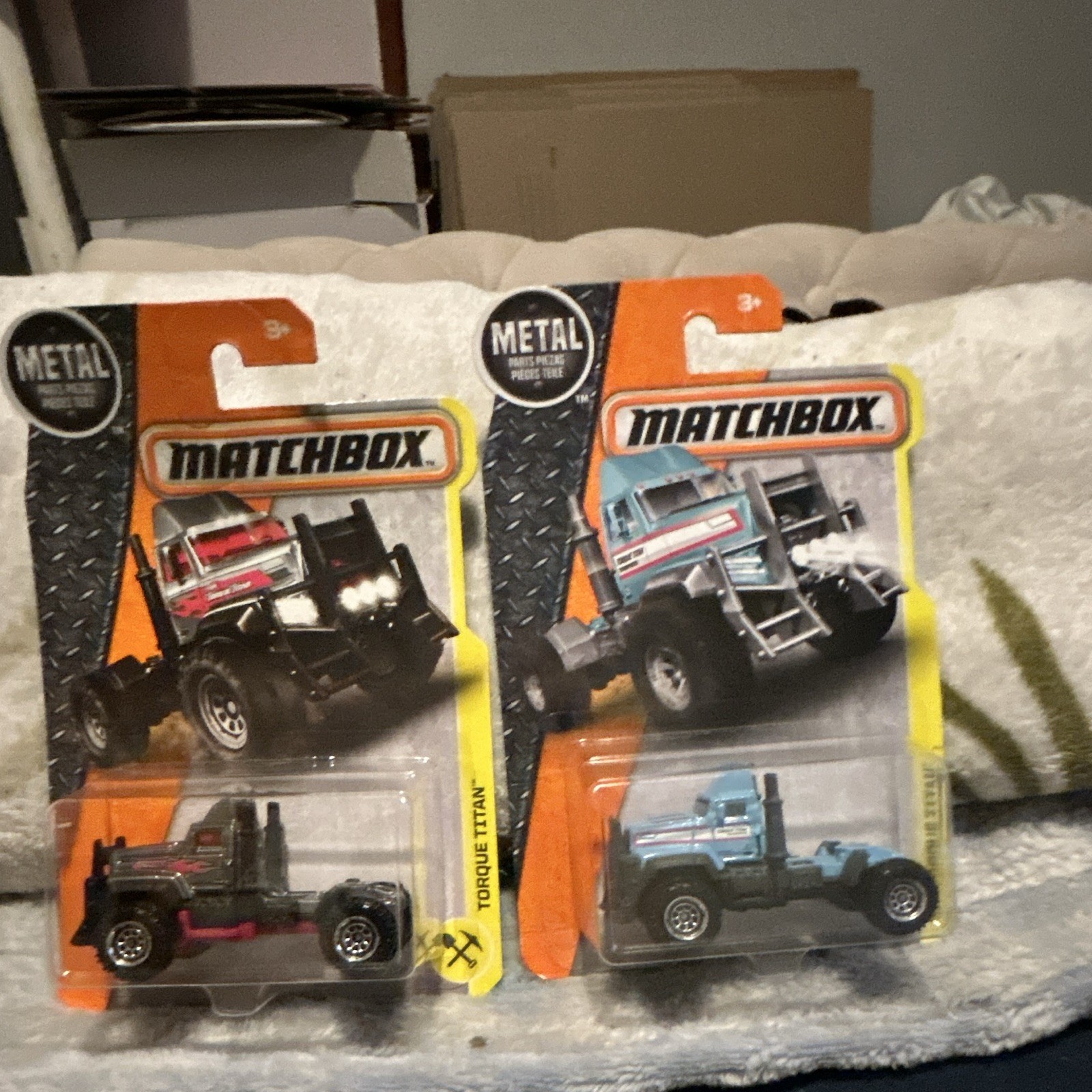 Matchbox Torque Titan Diecast Construction Trucks Lot of 2 Black/Red