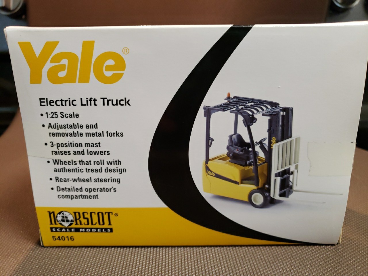 NORSCOT Die-cast YALE Electric Lift Truck Forklift 1:25 circa 2008