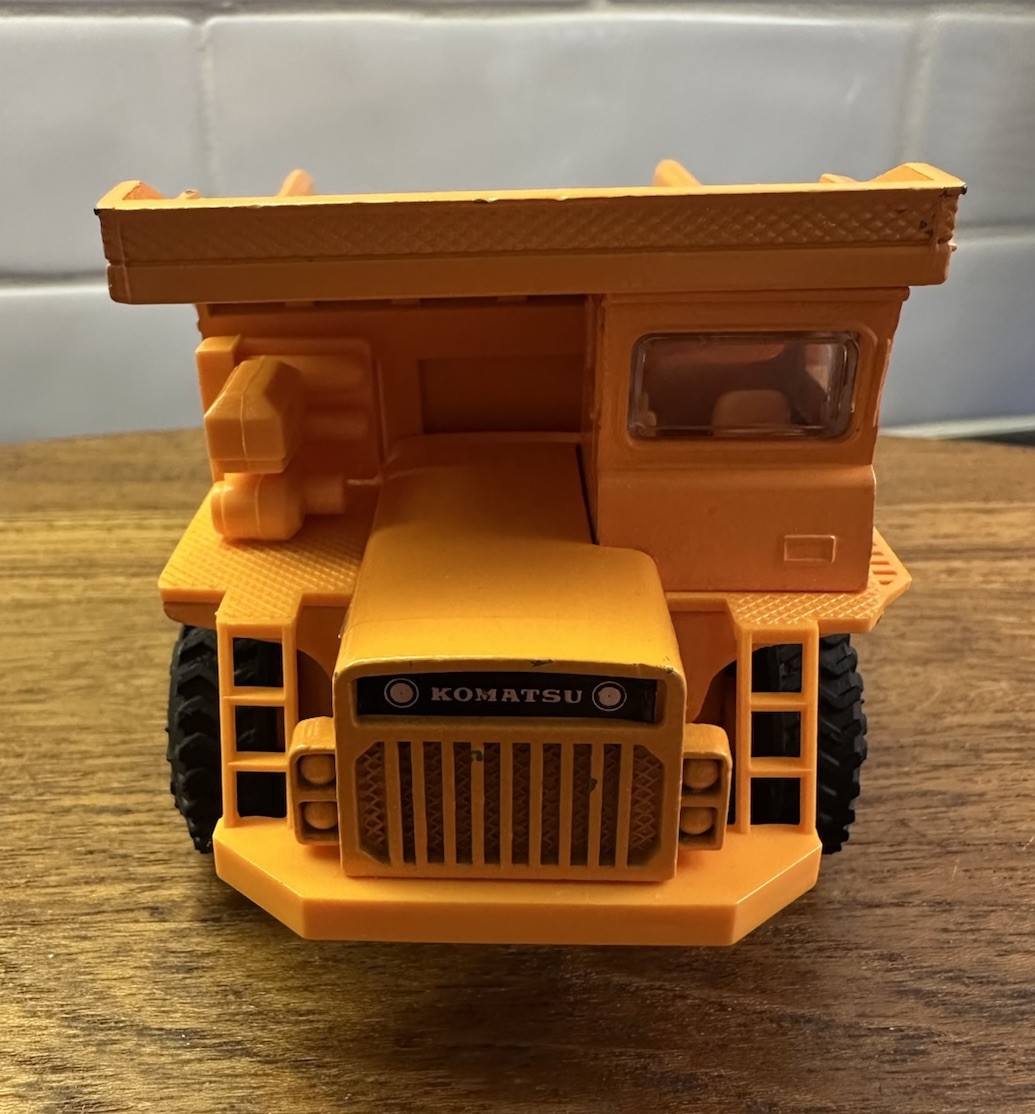 Yonezawa Toys T-56 DIAPET Komatsu HD320-2 Dump Truck #08-0382 w/Orig Box 1:60