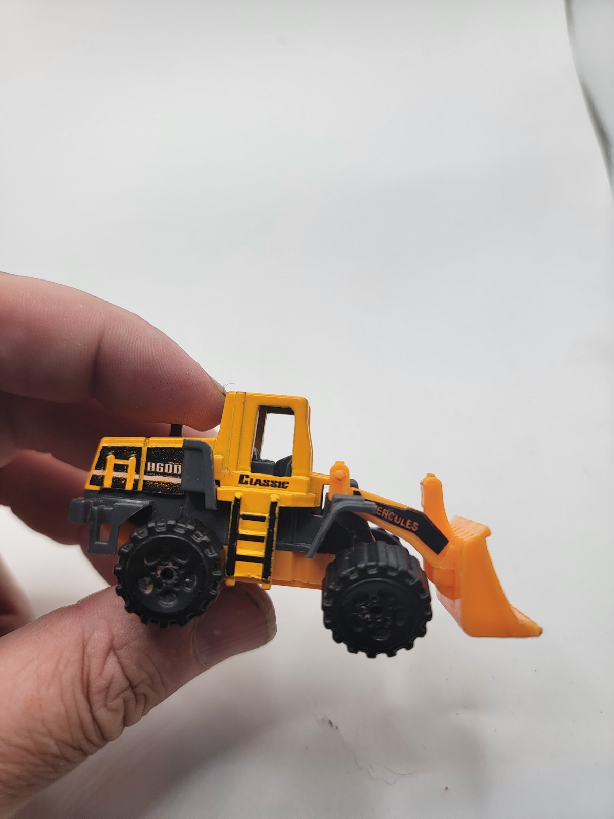 Classic Construction Die Cast Frint Loader Toy Hercules H600