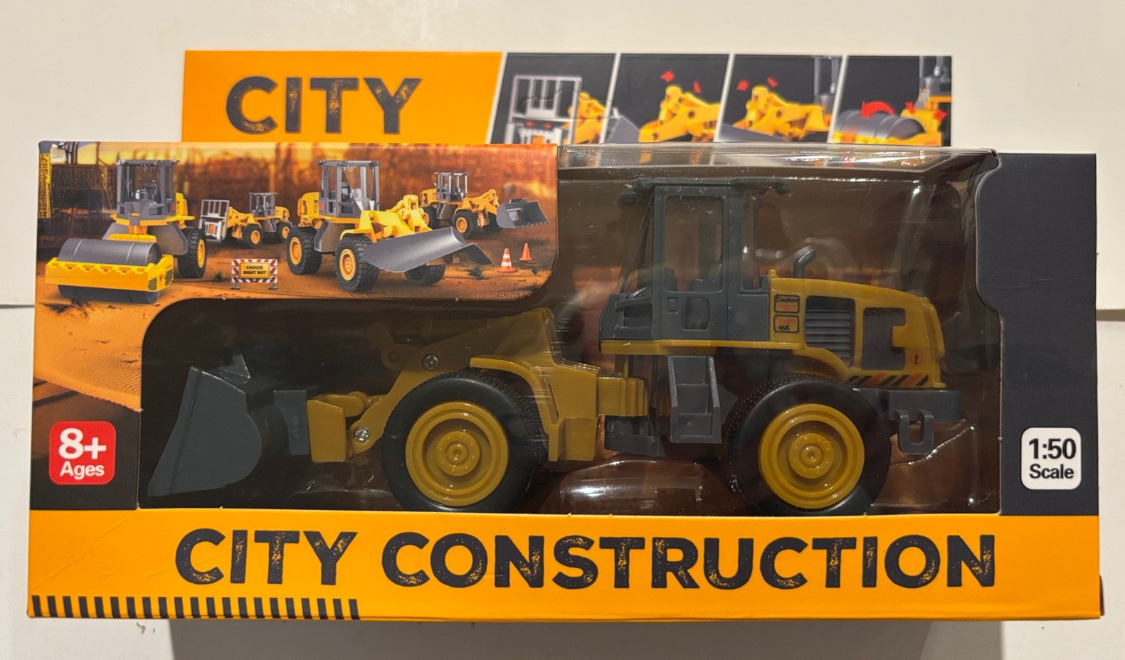 Lot of 4 City Construction 1/50th Scale Front end Loader Brand New