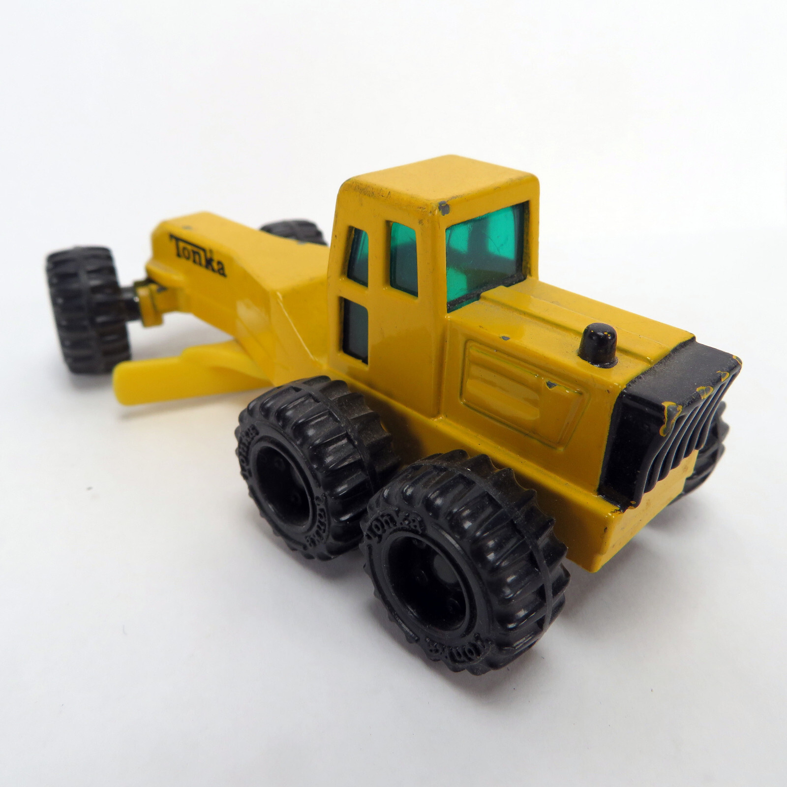 Vintage 1994 Tonka Yellow Road Grader / Earth Mover Construction 3.75&Prime;