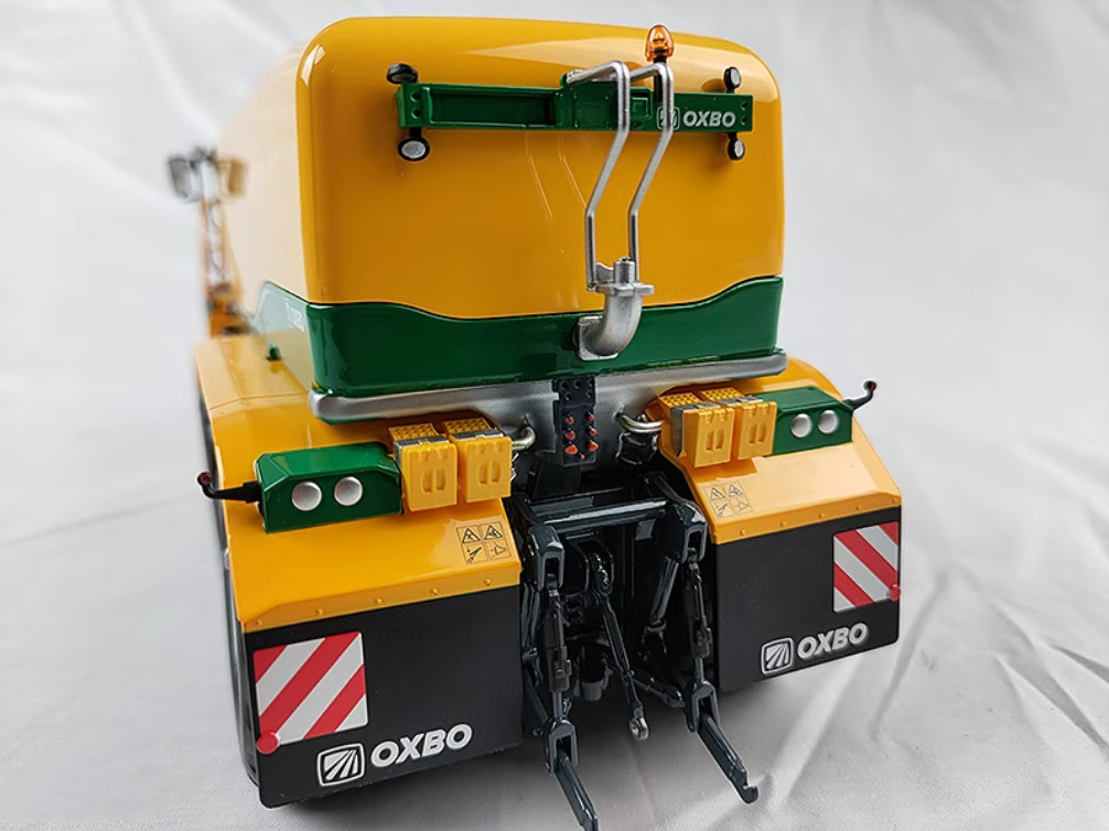 1:32 Mod 244000A Ploeger Oxbo 5150 LNMS Tractor Farm Machine Diecast Model