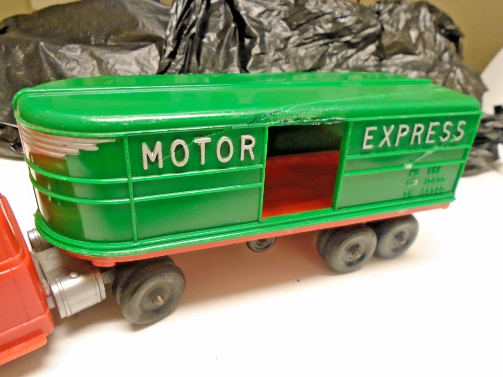 1950&rsquo;s Hubley Kiddie Toy #352 MOTOR EXPRESS Tractor and Trailer …Nice READ!