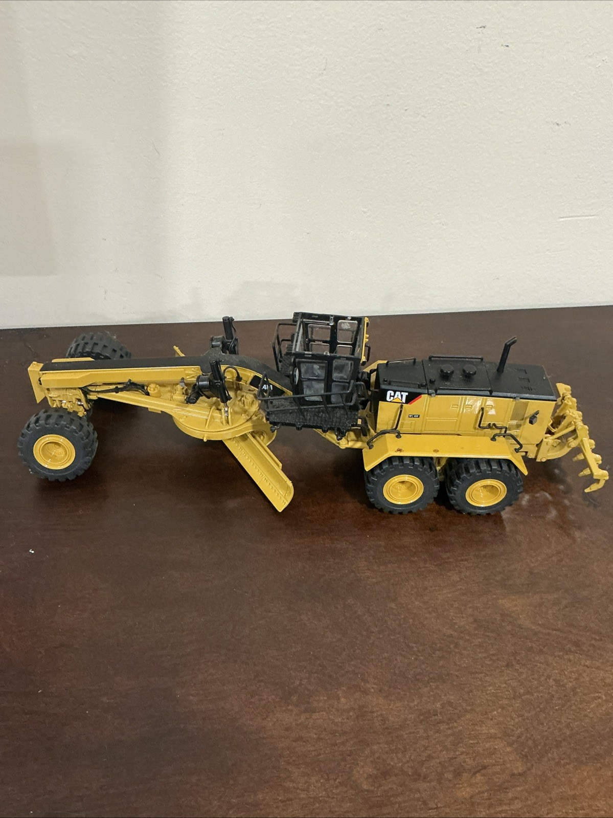 Diecast Masters Caterpillar 24M Motor Grader 1by50 Scale Core Classics Series