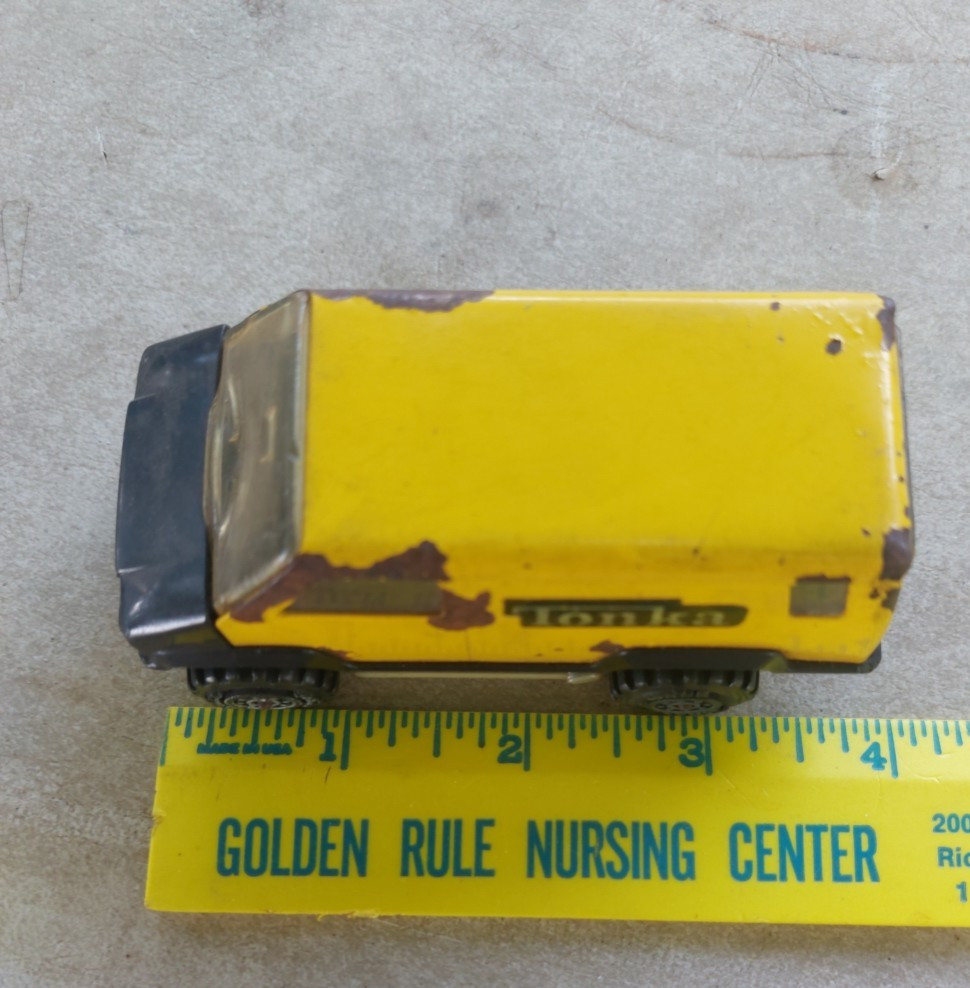 Tonka Vintage 1978 Yellow Diecast Van Toy Model Collectible 4 in.