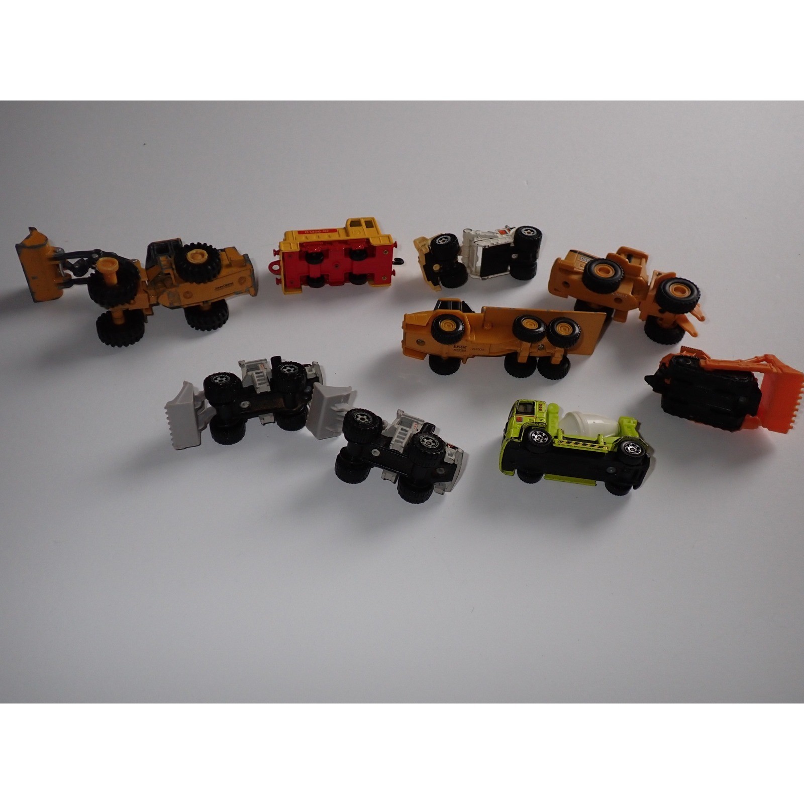 Lot Matchbox Construction Vehicles ertl Diecast & Plastic Backhoe, Bulldozer etc
