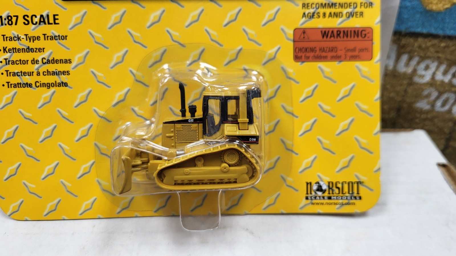 NIB 2005 CAT D5M TRACK-TYPE TRACTOR CONSTRUCTION 1/87 NORSCOT DIECAST TOY #55401
