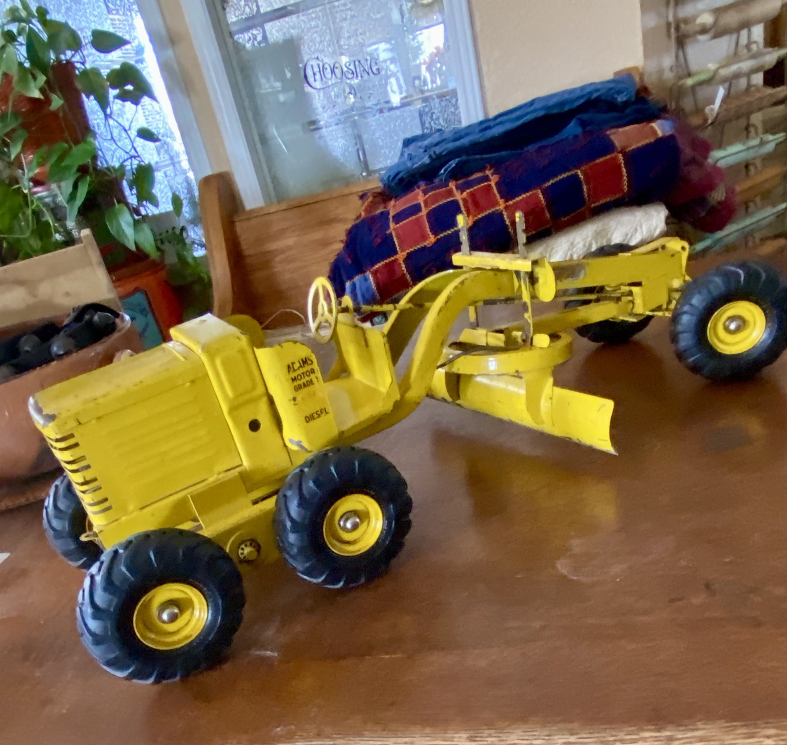 DOEPKE / ADAMS YELLOW 26&Prime; 1:12 SCALE ROAD GRADER CIRCA 1950 Rare Nice