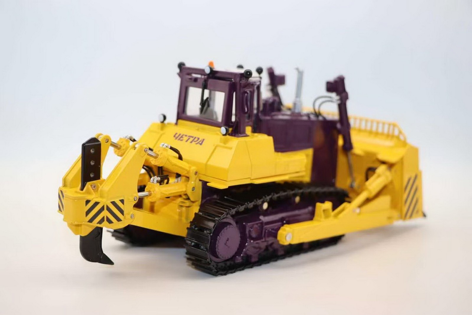 1/43 Scale RUSSIAN CHETRA T40 T-40 BULLDOZER Diecast Model Collection