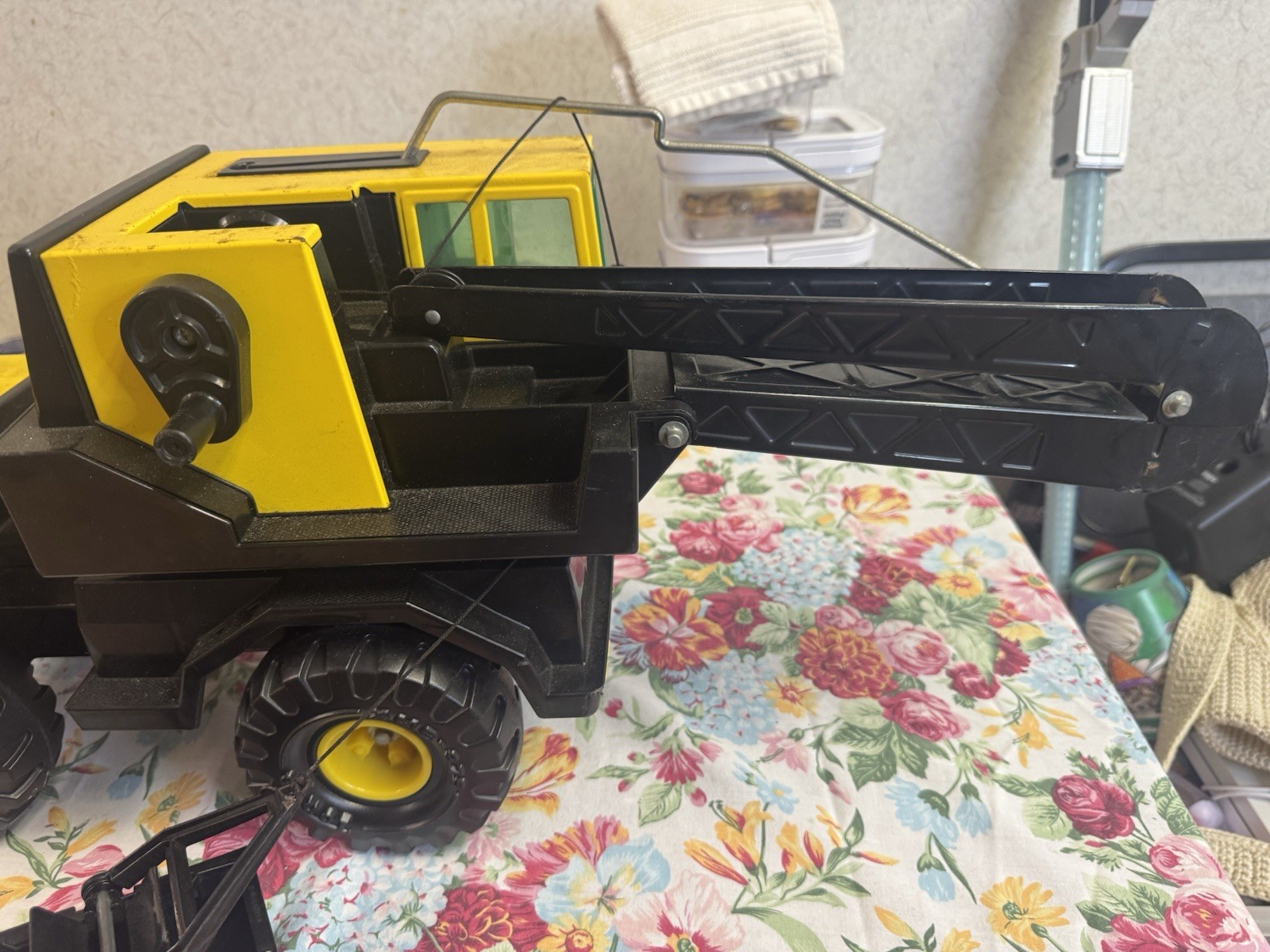 ORIGINAL TONKA MIGHTY DIESEL CRANE XMB 975 Crane Works With Crank And Line