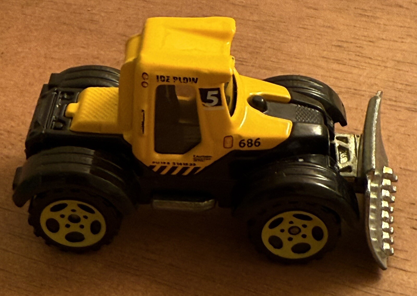 2005 MATCHBOX YELLOW ORANGE ICE PLOW