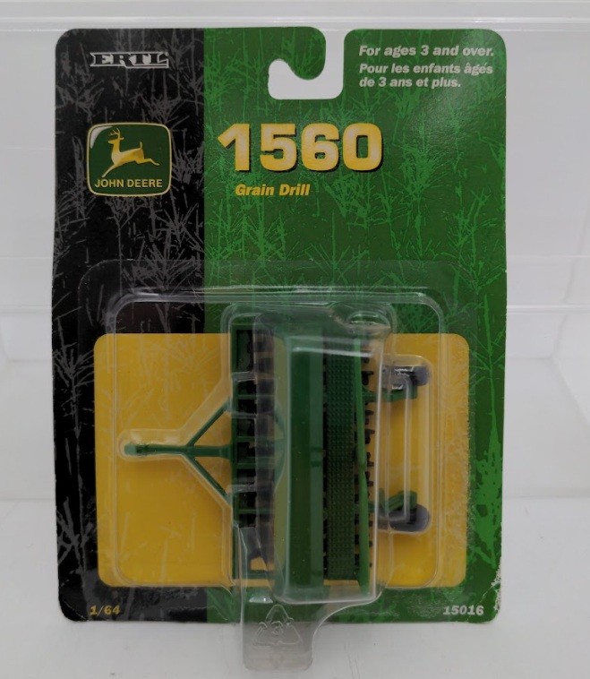 Ertl 15016 1:64 Scale John Deere 1560 Grain Drill Die Cast and Plastic Parts