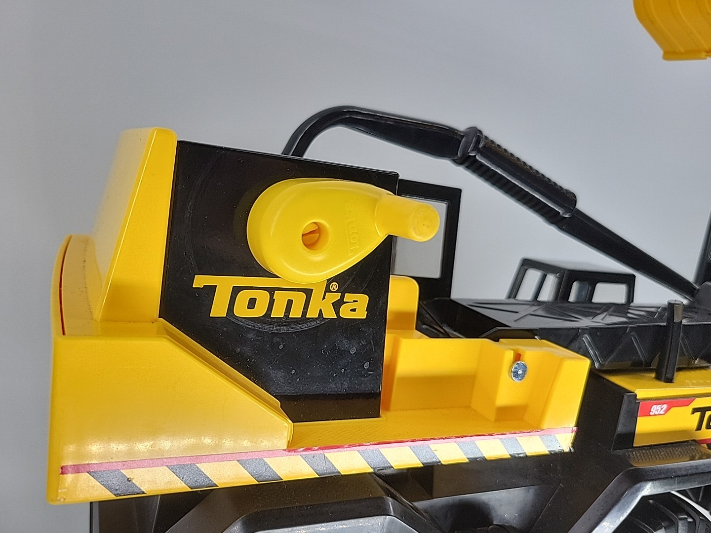 Tonka XMB-975 Mighty Crane Shovel Digger (952) – 2022 Metal Plastic 17&Prime;x 12&Prime;x8&Prime;