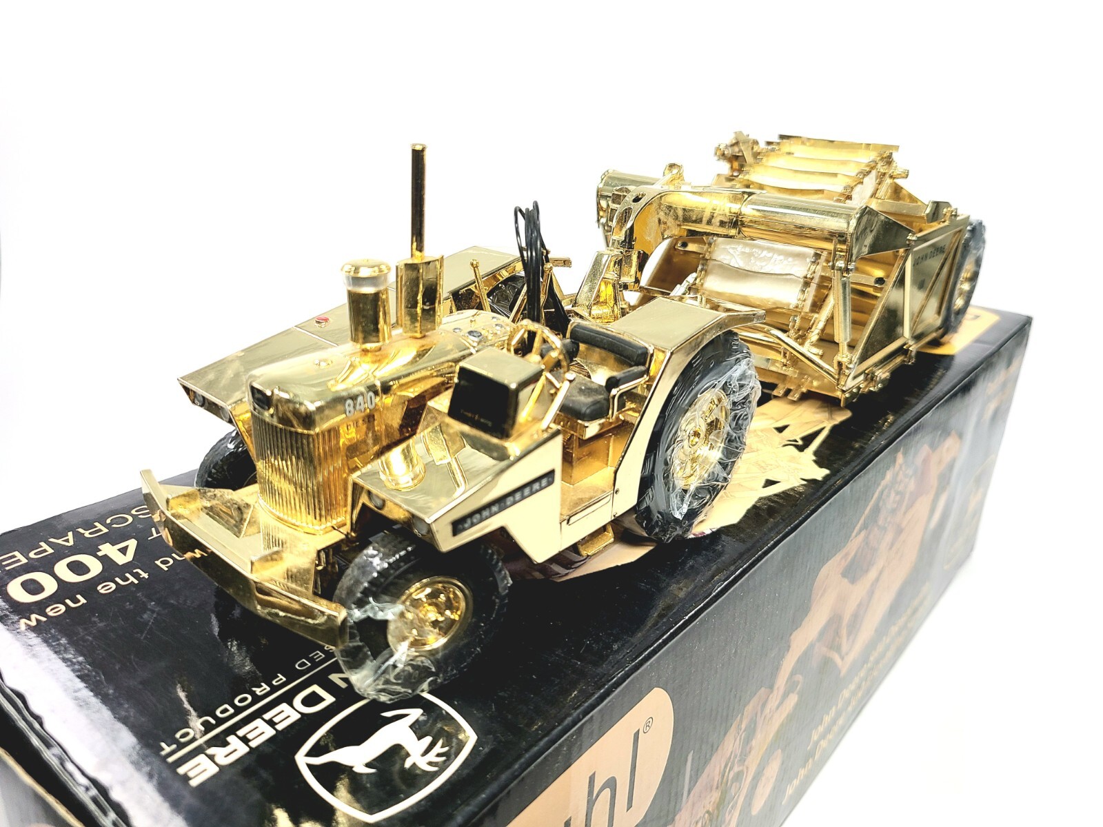 John Deere 840 Diesel with 400 Scraper – Gold Reuhl 1:24 Scale Model #JD840/400G