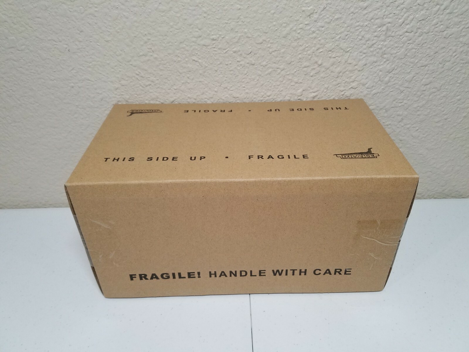 Kenworth C509 Prime Mover Truck – White/Red – Drake 1:50 Scale Model #Z01433 New