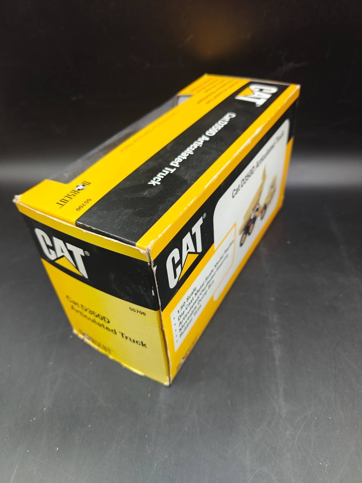 Norscot CAT D350D Articulated Truck #55700 1:50 Scale Darkish Yellow MIB