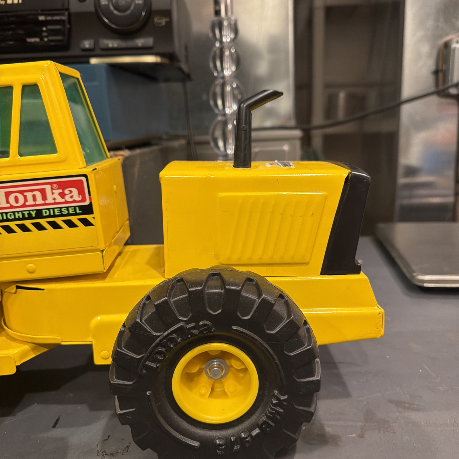 Vintage Tonka Mighty Diesel Front End Loader Pressed Steel 1980s-90s XMB-975 EUC