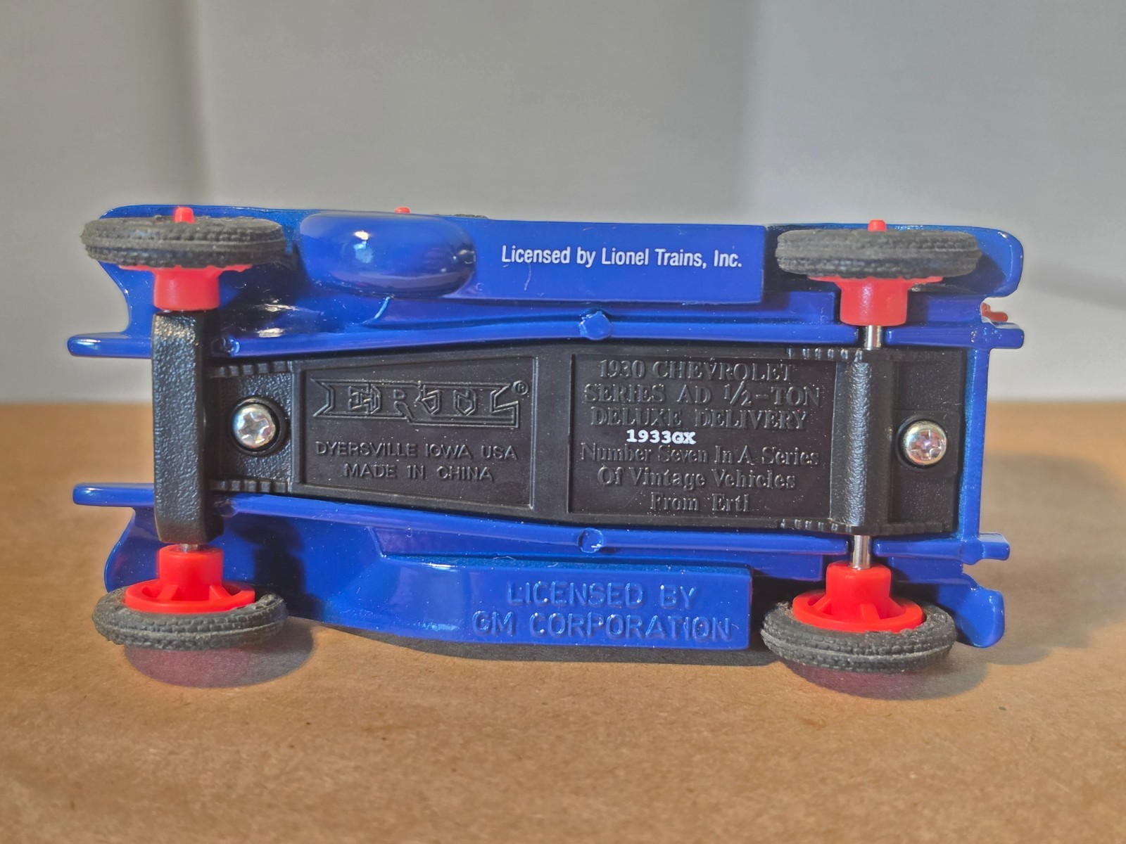 ERTL Lionel Eastwood Automobilia Stock # 3522 Chevy Service Trucks New