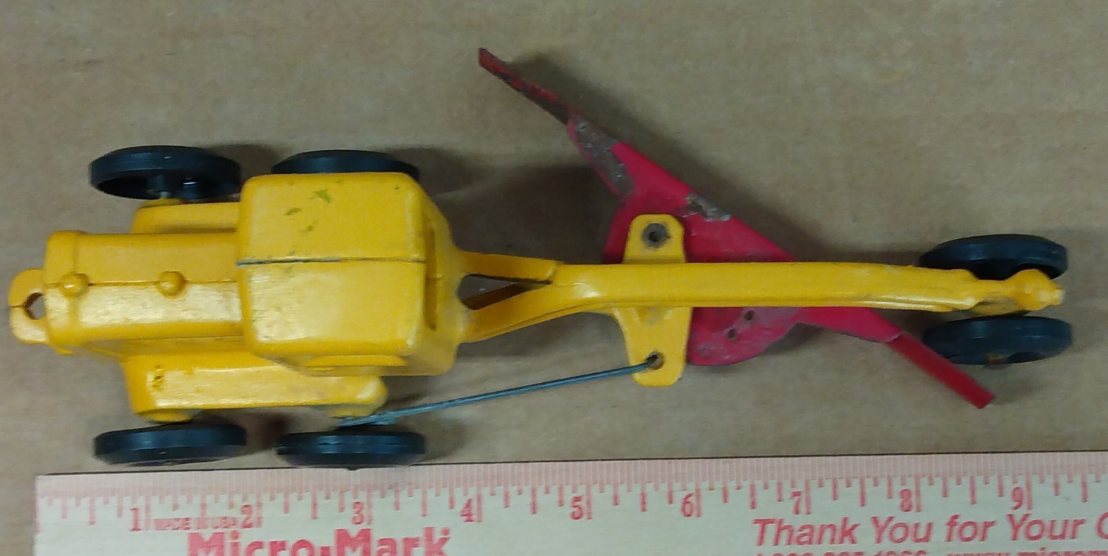 9&Prime; Diecast Aluminum Road Grader No. 9100 by SLIK Toys