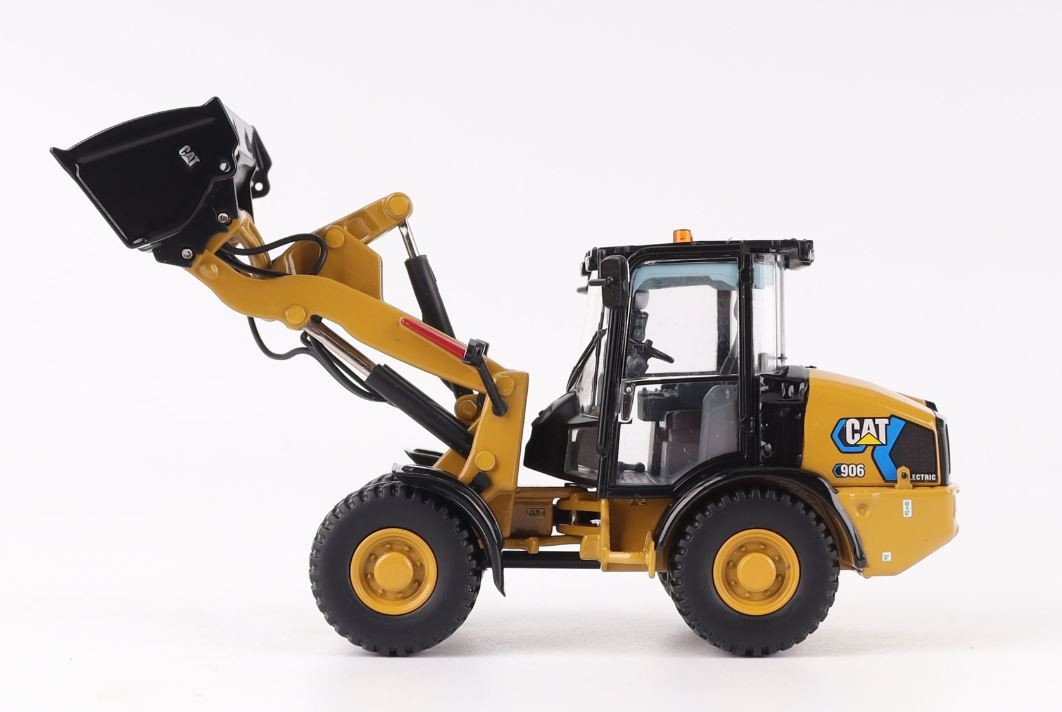 DIECAST MASTERS – CATERPILLAR 906 Electric Wheel Loader – 1/50 – DCM8…