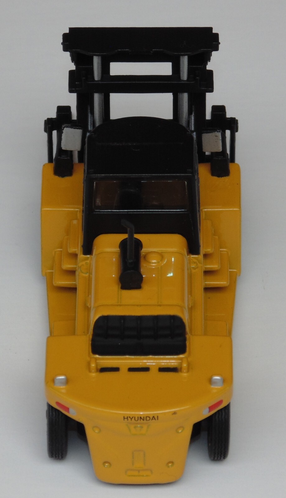 HYUNDAI 250D-7E MAQUINARIA PARA CONSTRUCCION 1:87 DIECAST COLOMBIA