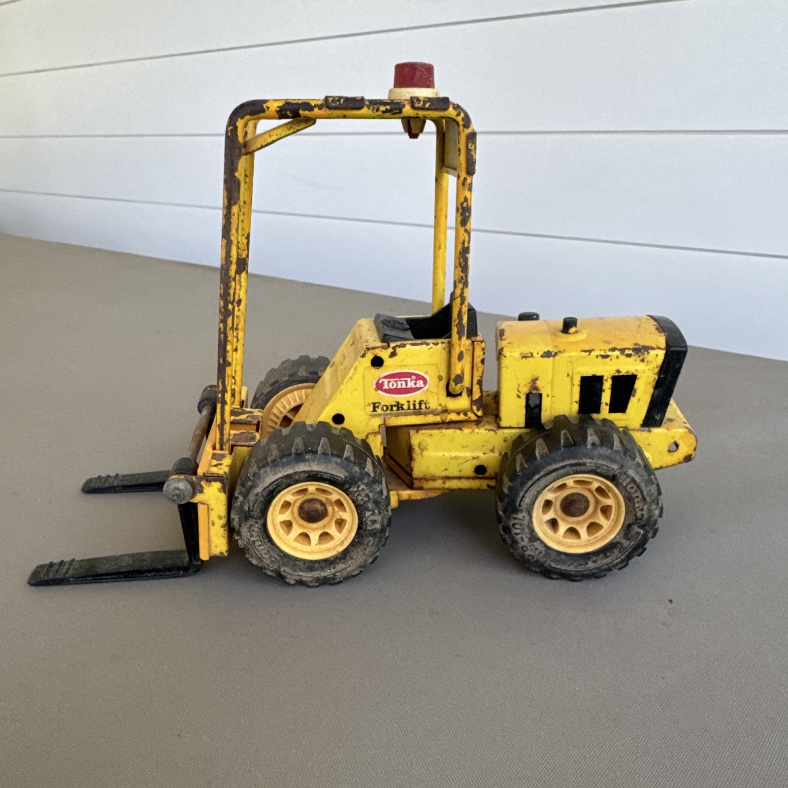 Vintage Tonka Forklift Yellow Black Construction Toy