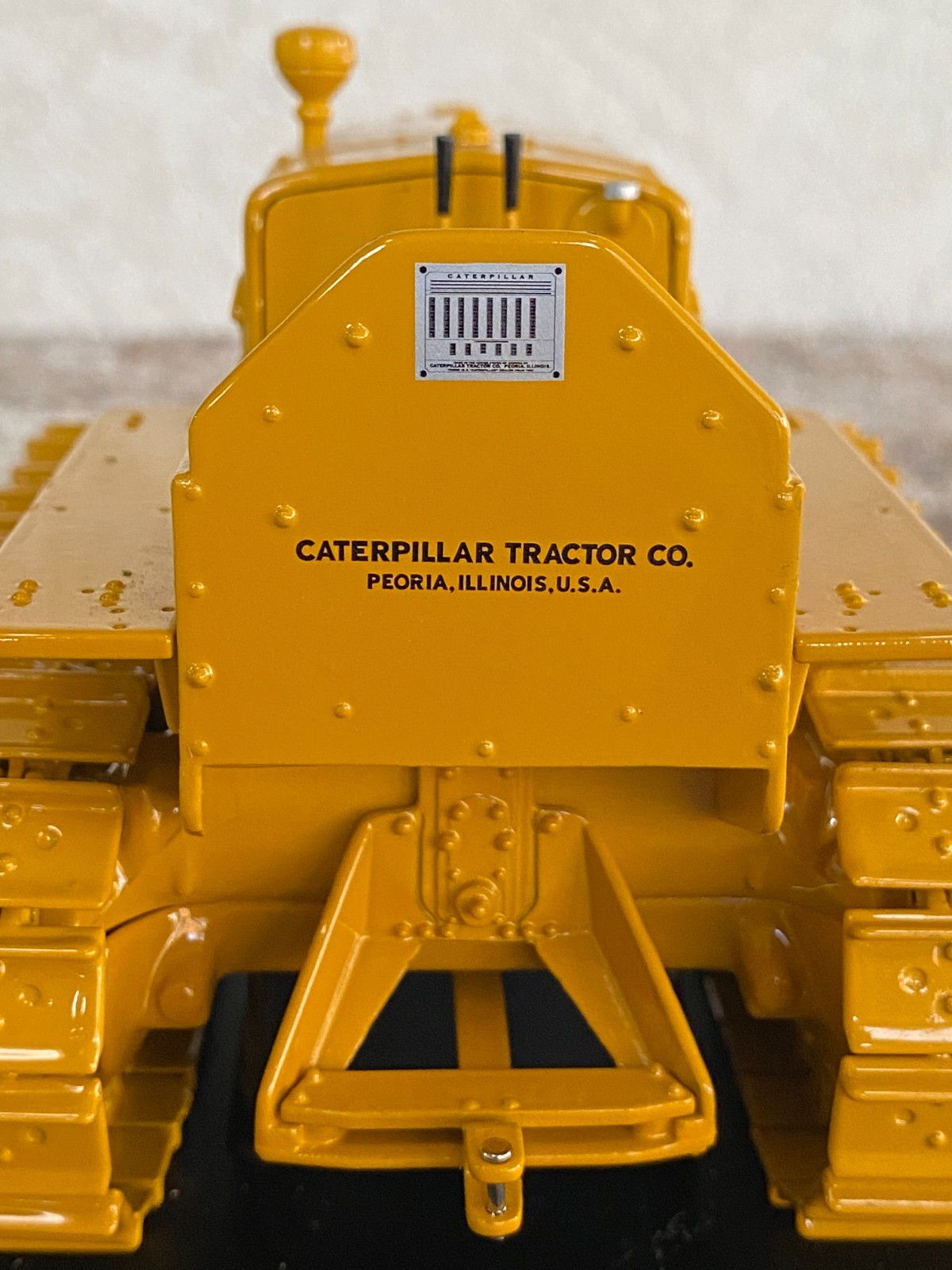 Norscot 1:16 Scale Caterpillar Twenty-Two Track-Type Model