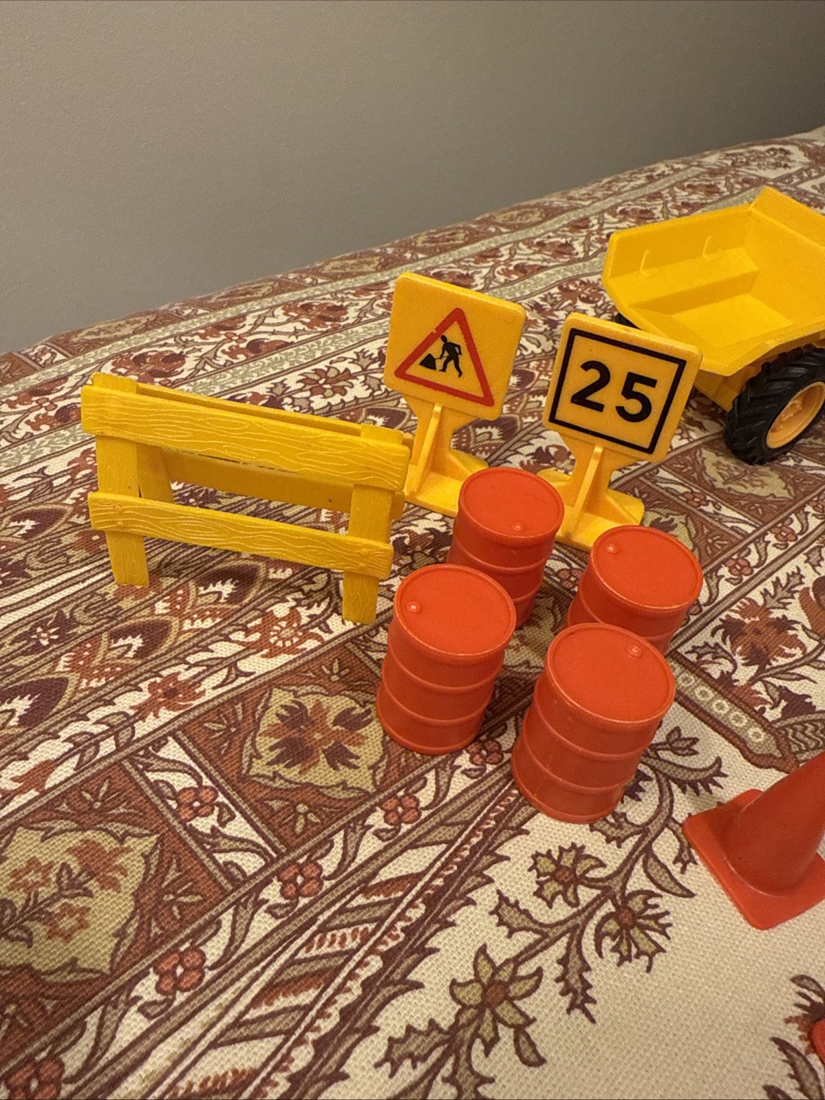 Lot of 4 New-Ray Construction toy vehicles tractor loader wagon Remote Control