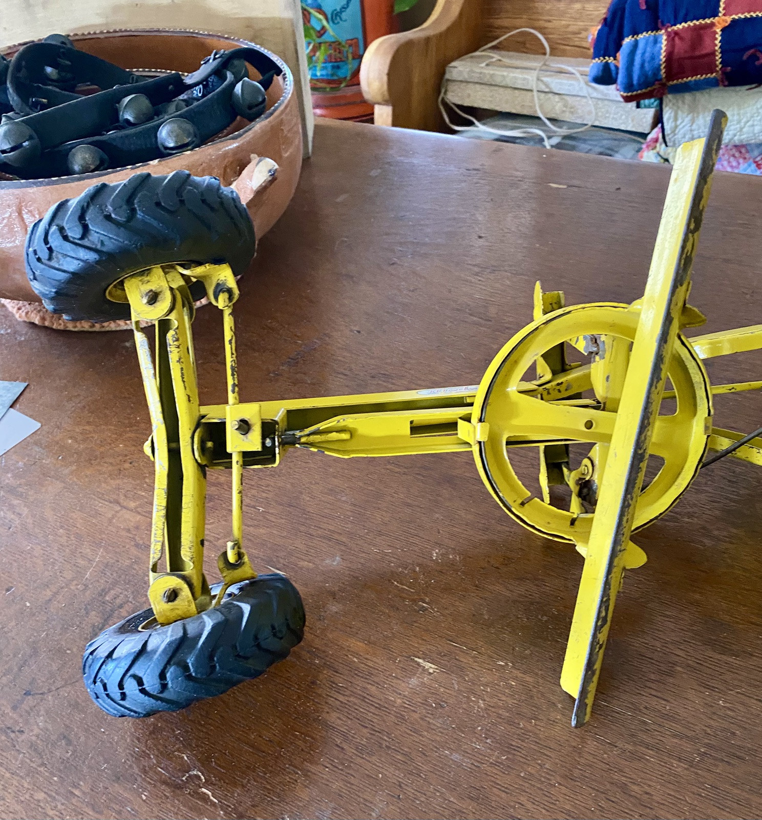 DOEPKE / ADAMS YELLOW 26&Prime; 1:12 SCALE ROAD GRADER CIRCA 1950 Rare Nice