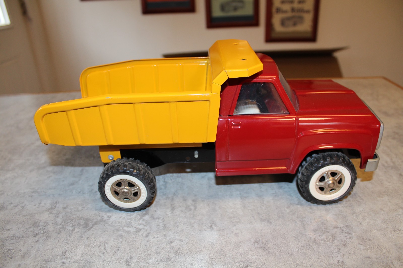 VINTAGE TONKA DUMP TRUCK YELLOW & RED VERY NICE 14&Prime;