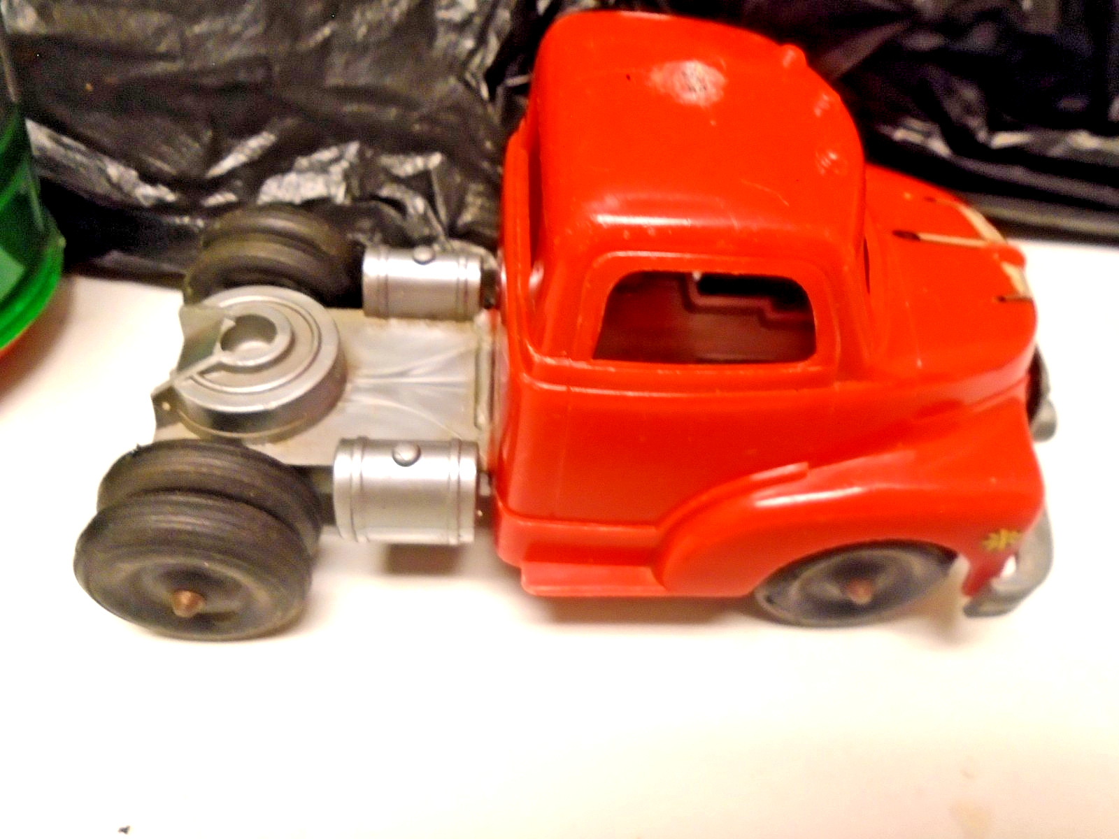 1950&rsquo;s Hubley Kiddie Toy #352 MOTOR EXPRESS Tractor and Trailer …Nice READ!