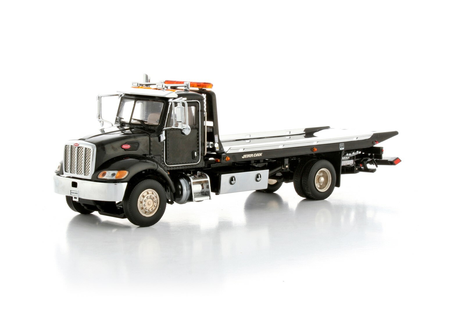 Peterbilt Jerr-Dan Rollback Truck – « BLACK » – 1/50 – TWH #080-01100