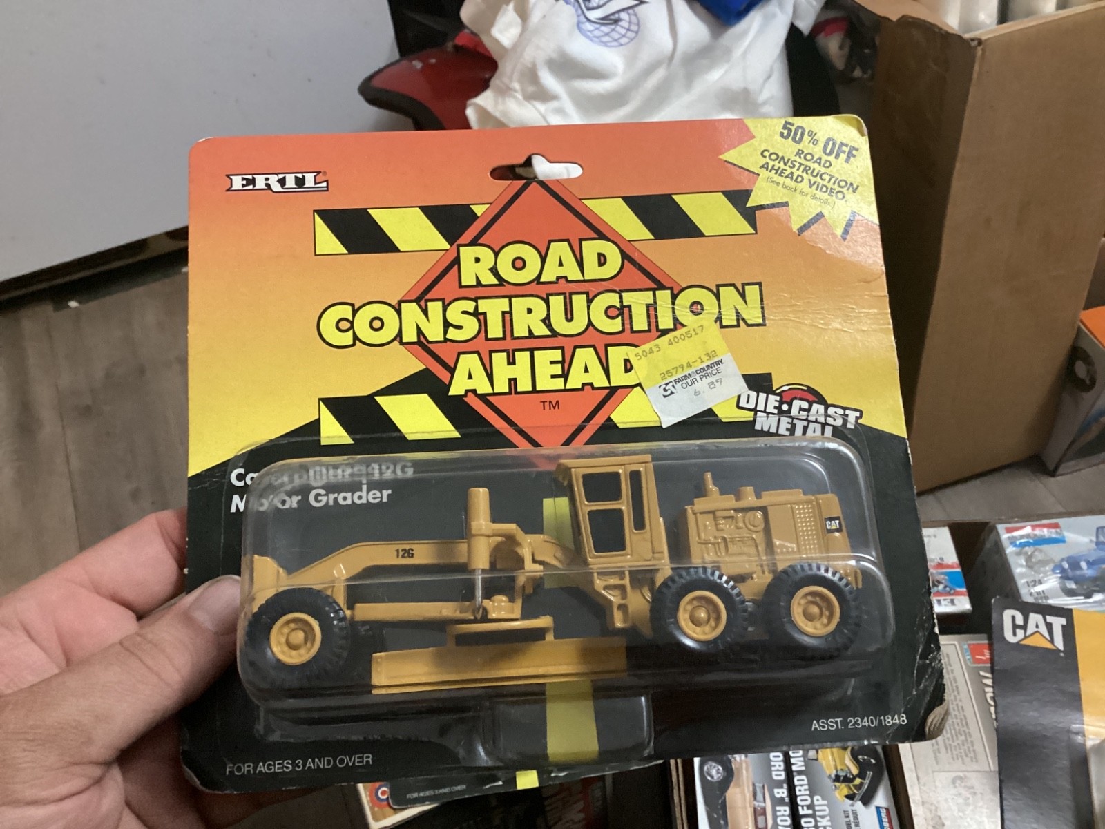 Ertl Caterpillar 12G Motor Grading Road Construction Ahead Diecast Vehicle 1848