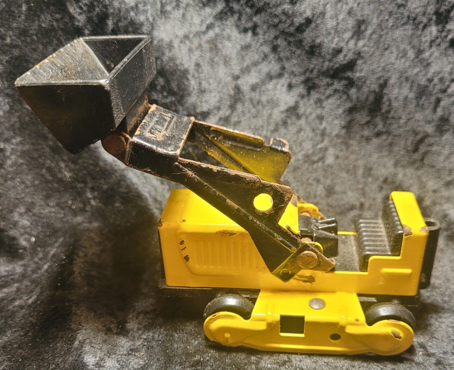 Tonka Vintage Bulldozer I FOUND IT & MANY OTHER OLD TOYS I LIST SOON.SAVE SELLER