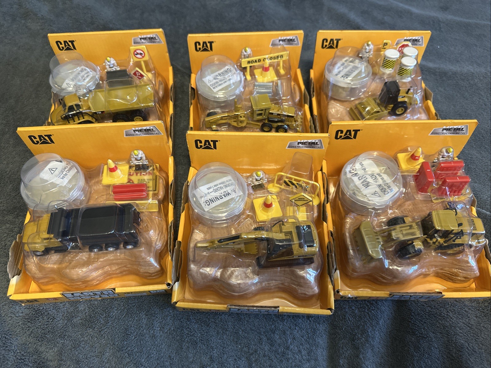 CAT EARTH MOVER 1:87 Scale Metal Complete Set Of 6 Die Cast Master Real Replicas